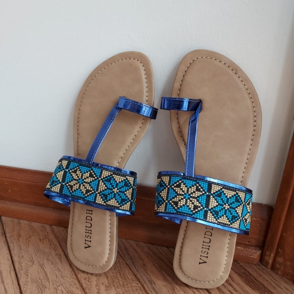 One toe T strap flat sandal - Picture 3 of 4
